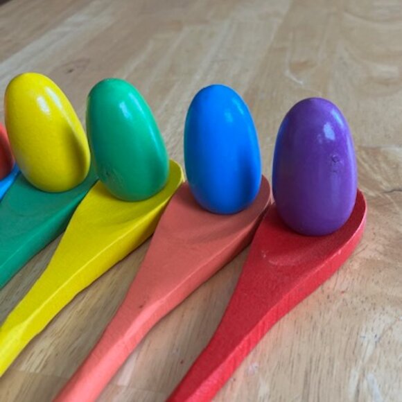 Egg and Spoon Relay Race Balance Game for Children - Picture 8 of 11